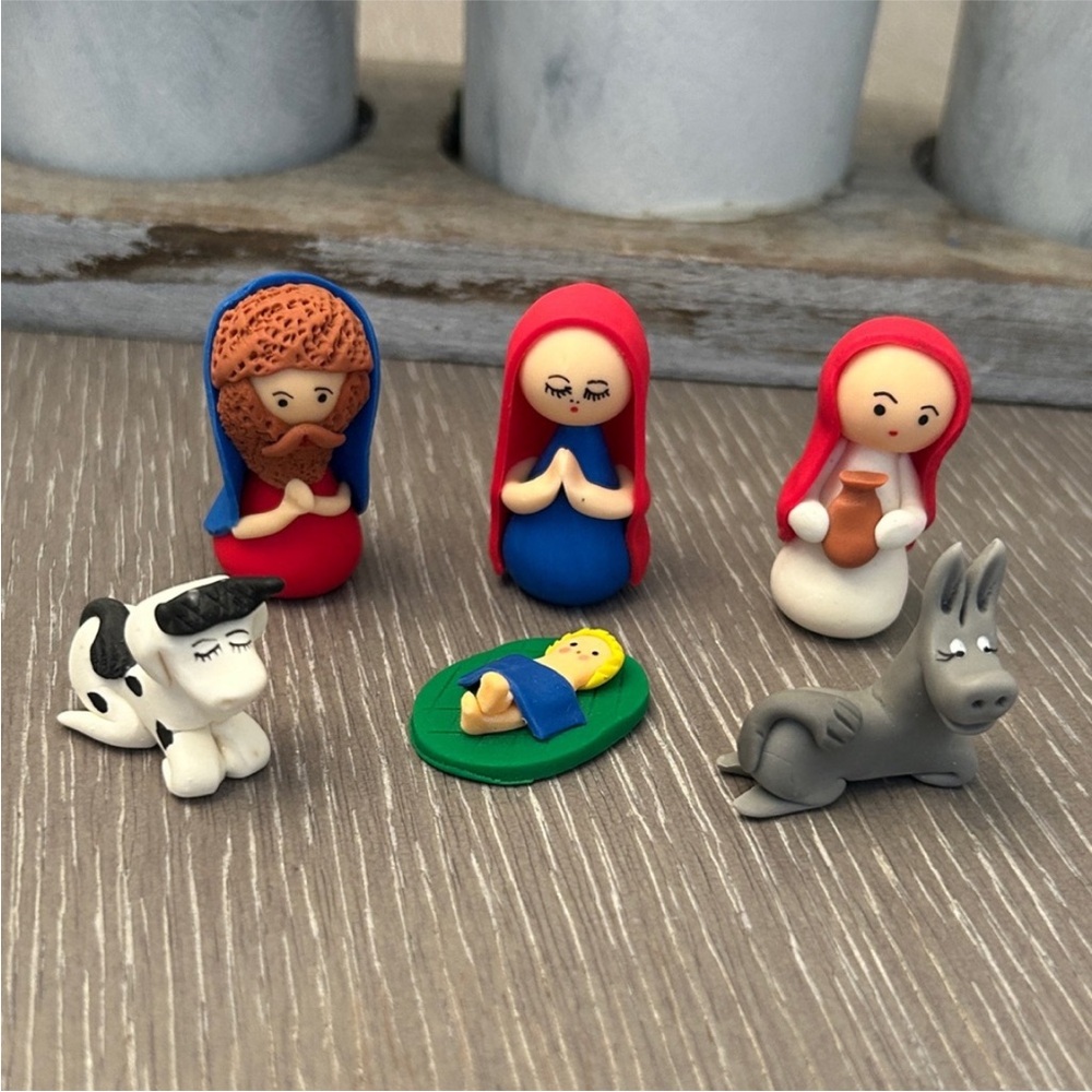 6 PIECE COLORFUL POLYMER CLAY NATIVITY SET, HOLY FAMILY, ANIMALS, KING, 1-3/4"‎